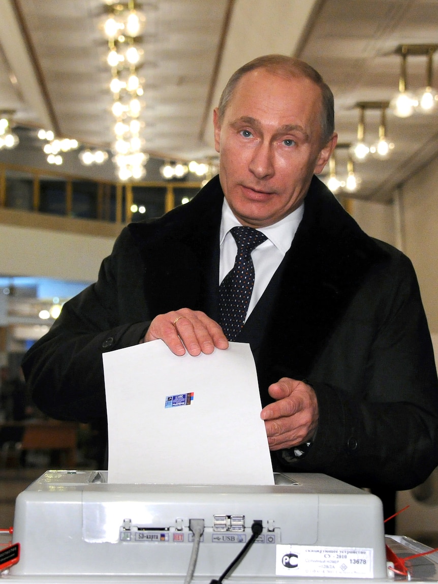 Russian prime minister Vladimir Putin casts vote