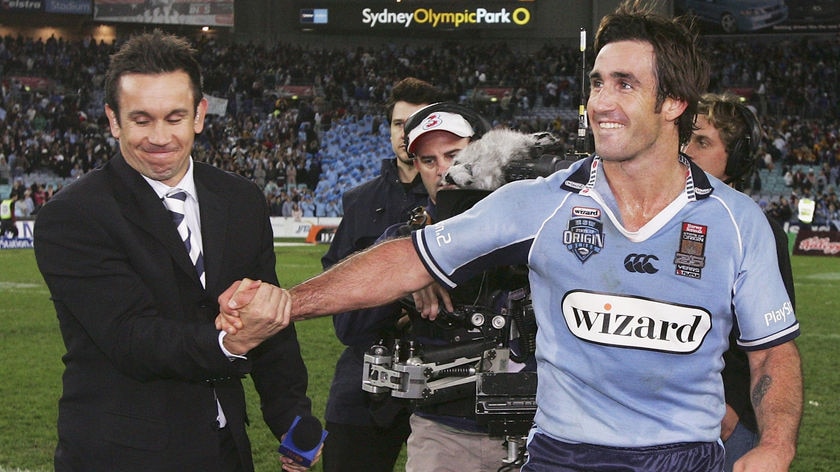 Friends again: Matthew (l) and Andrew Johns in 2005.