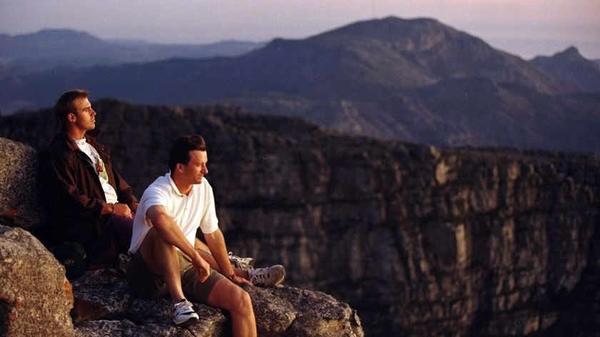 Matthew Hayden and Steve Waugh sit on top of Table Mountain in Cape Town