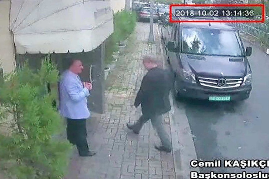 CCTV vision claims to show Jamal Khashoggi entering the Saudi consulate.