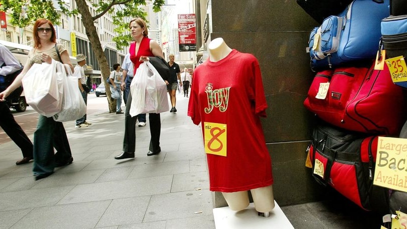 Australian households spent almost $19.5 billion at retail outlets. (File photo)