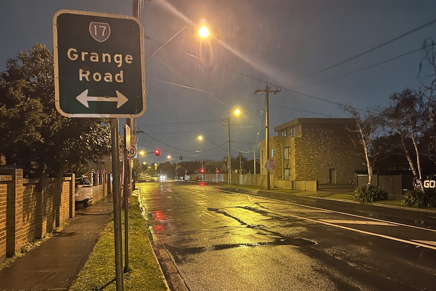 Grange Road street sign