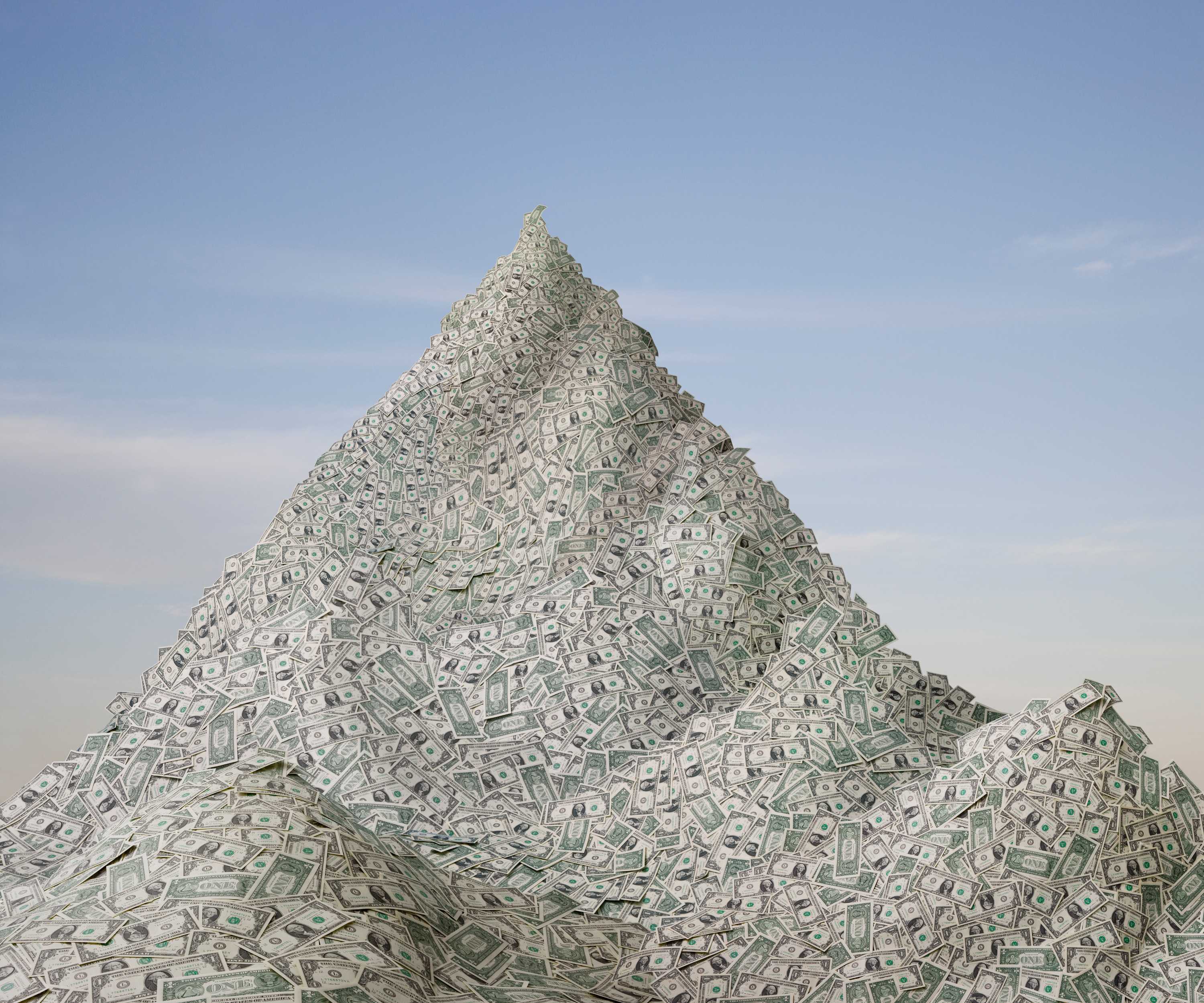 Гора большой шелом на южном урале. Гора скальная полярный урал. Нагромождение камней. Гора кваркуш пермский край. Пирамидки из камней в горах.