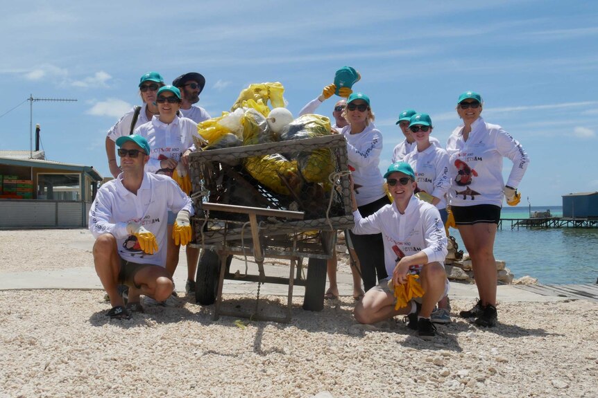 Volunteers clean up the Abrolhos