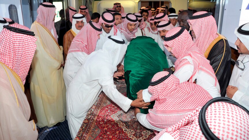 Funeral held for Saudi Prince Nayef