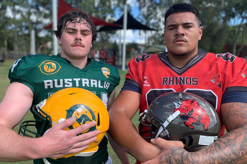 toilet personificering Opførsel Brisbane teenagers secure lucrative US university scholarships to play American  football - ABC News