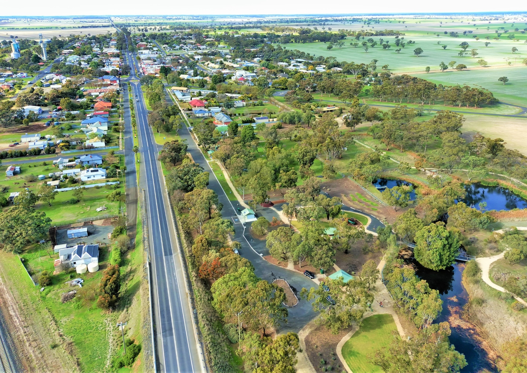 Victorian town finally gets drinking water, but not everyone is happy