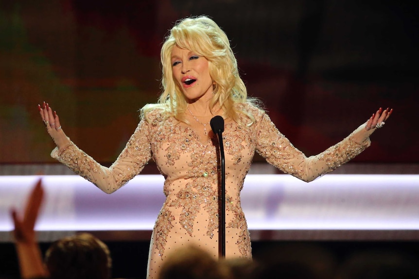 Dolly Parton on stage at Screen Actors Guild Awards in Jan 2017