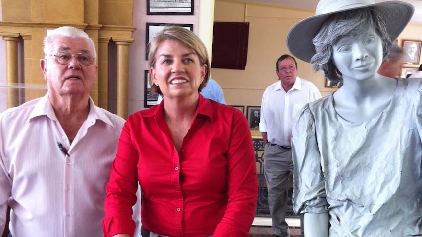 Queensland Premier Anna Bligh campaigns in Barcaldine