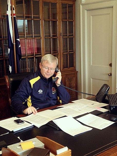 Kevin Rudd speaks on the phone to Barack Obama about the situation in Syria.