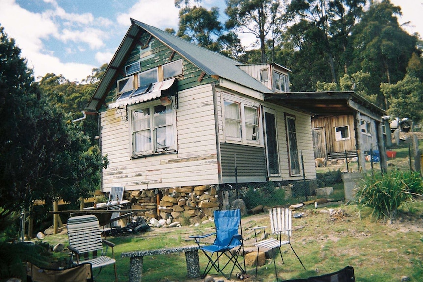 Kayla Amos Roberts' house, Weld's End, which was destroyed in the 2019 Tasmanian bushfires