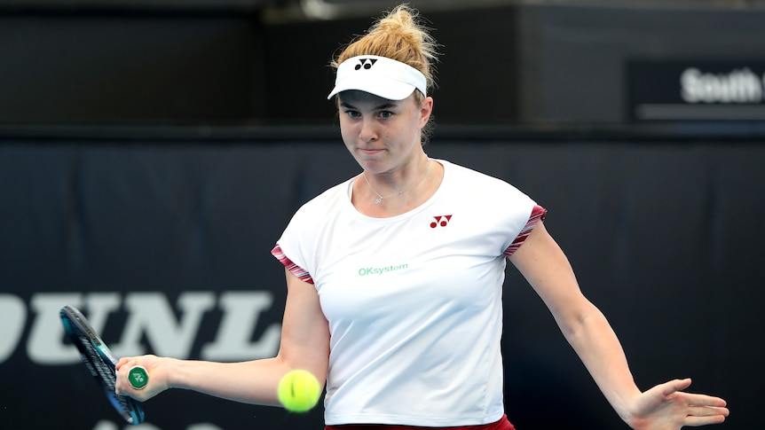 L’adolescente tchèque Linda Nosková provoque un débordement à Adelaide International, Novak Djokovic perd un match de double