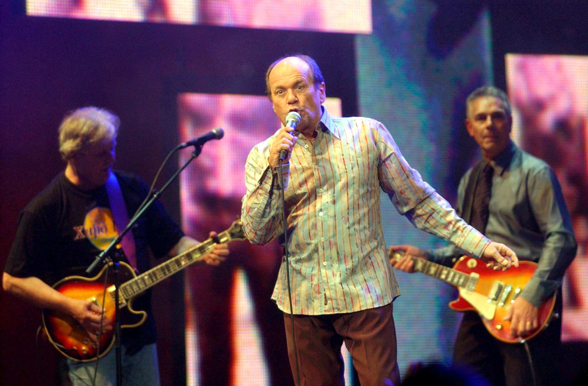 Jimmy Fallon S Tonight Show Request Reignites Bitter Little River Band Feud Abc News