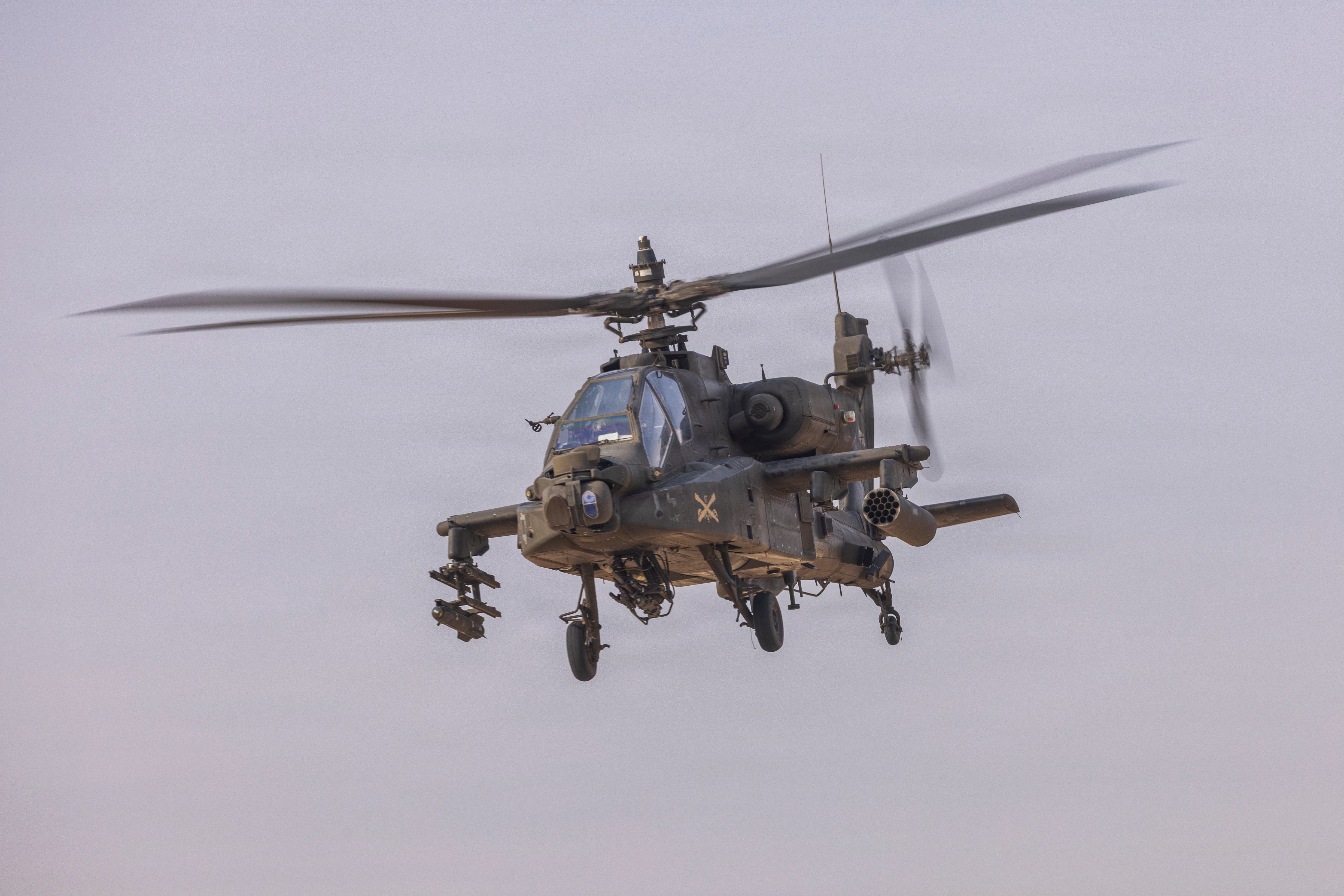 Breaking: Pilots 'fine' after US helicopter goes down near Strait of Hormuz