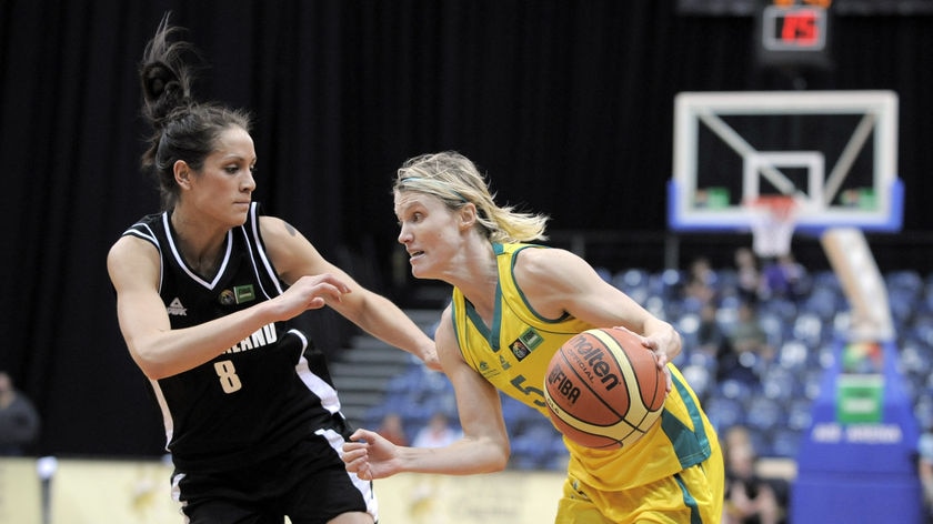 Bibby tussles with Tall Ferns defence