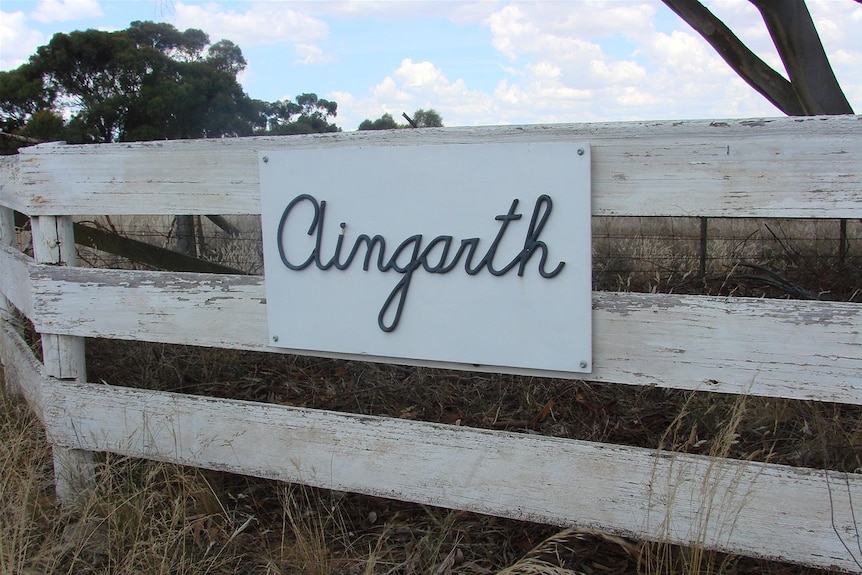 Aingarth Farm sign - Barooga Victoria
