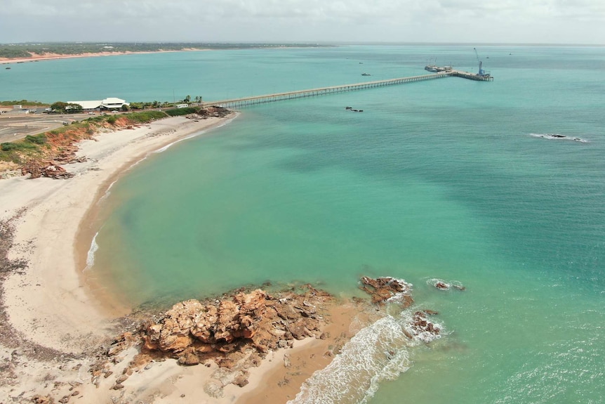 A beach next to the Broome jetty.