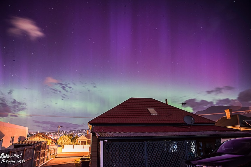 Aurora australis shines over Hobart