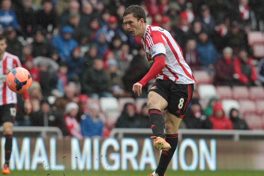 Craig Gardner scores Sunderland's goal against Southampton in the FA Cup
