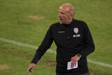 Kenny Lower gestures from the sideline during the Glory vs Jets A-League match in Perth.