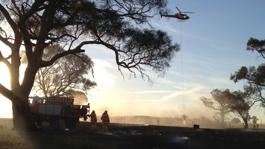 A grass fire at Wallaroo on the NSW-ACT border has been brought under control.