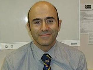 Dr Antonio Vega Vega