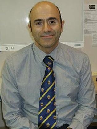 Dr Antonio Vega Vega