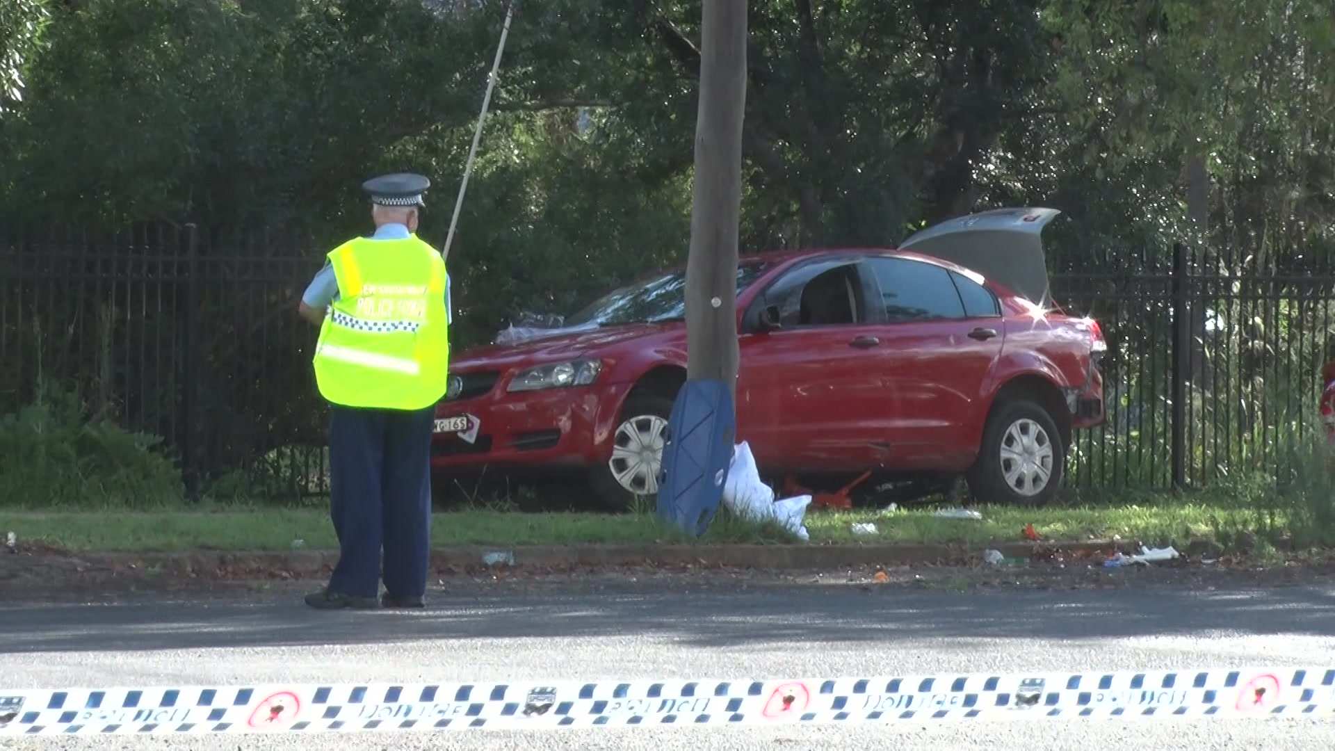 Two children dead, others injured in 'horrific' crash near Dubbo - ABC News