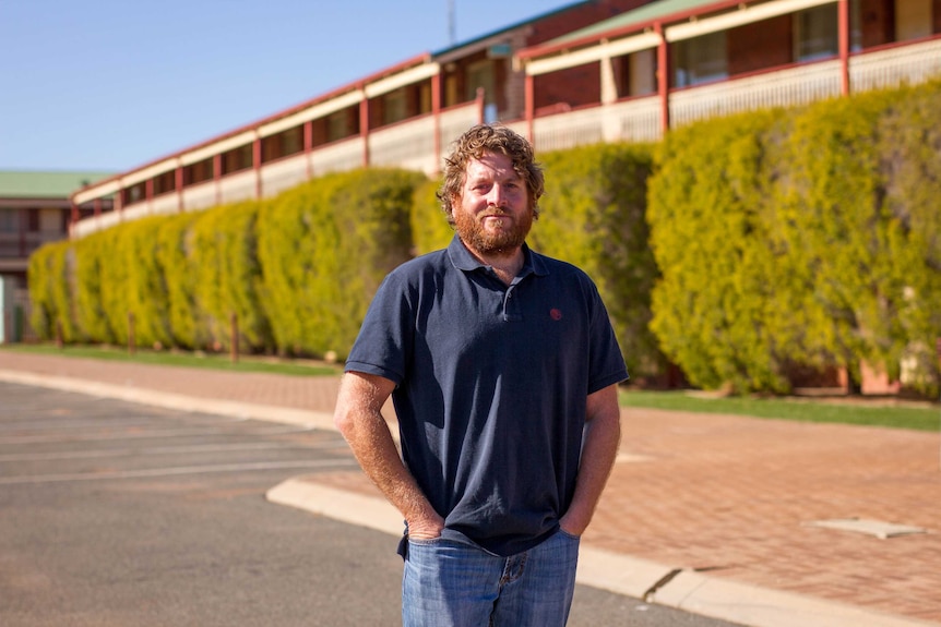 Ben Sawyer from the Forest Products Commission at a briefing for sandalwood contractors in Kalgoorlie.