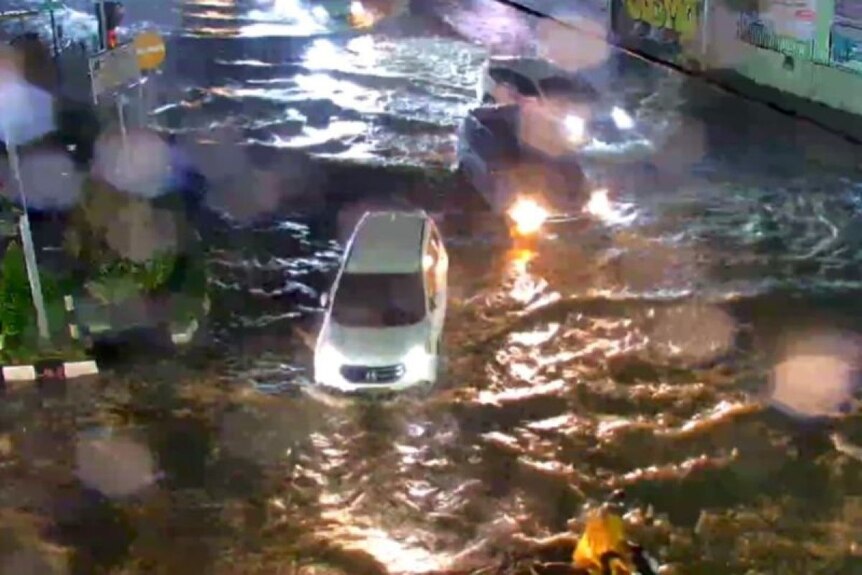 Banjir melanda di kota Samarinda, Provinsi Kalimantan Timur pada Selasa malam (2/1/2024)