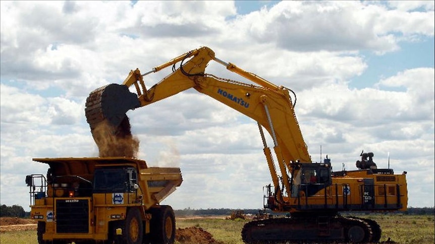 Test pit mining starts near Alpha in central-west Qld