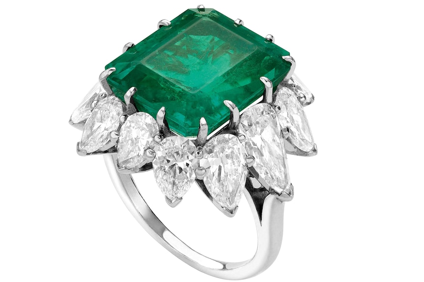 Emerald ring gifted to Elizabeth Taylor