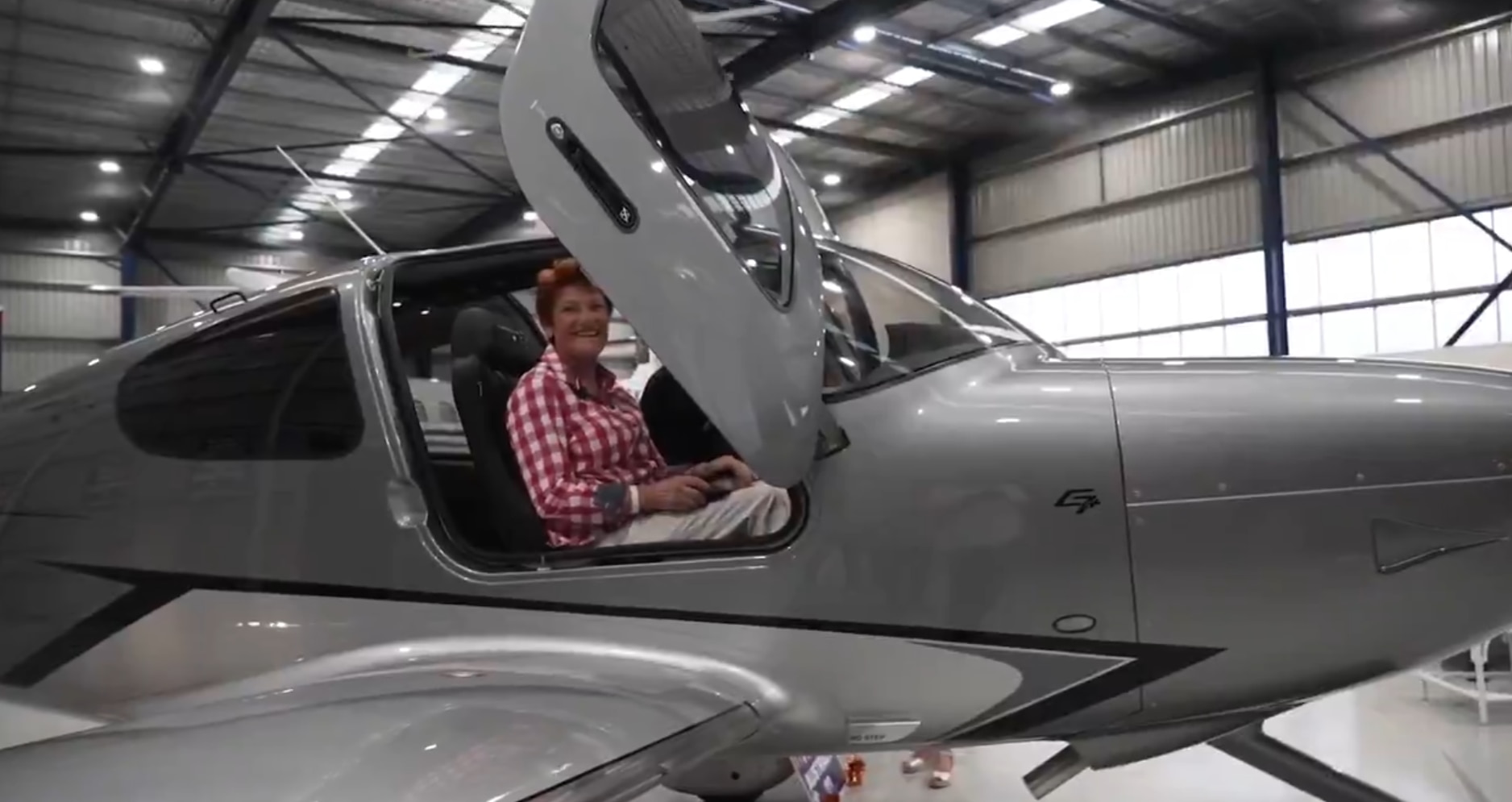 Hanson billed taxpayers for flights to fundraiser, to catch Florida jet