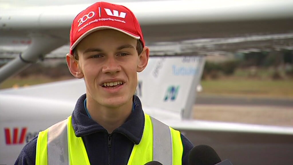 Young Pilot's record-breaking flight - Behind The News