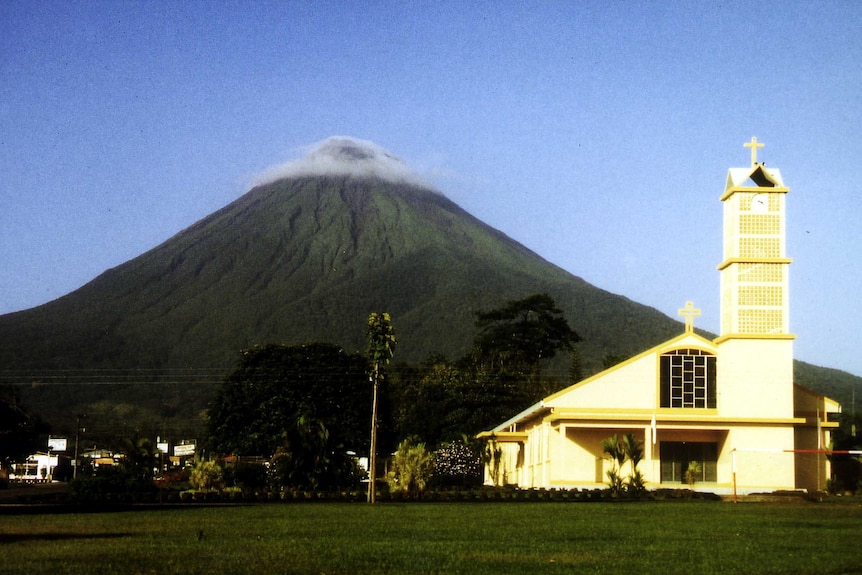 La Fortuna church with volcano in the background