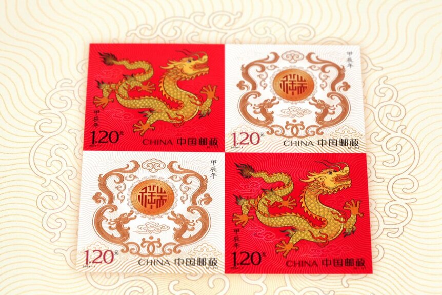 中国邮政还计划与香港、澳门邮政首次共同印制的生肖同题材邮票小全张。