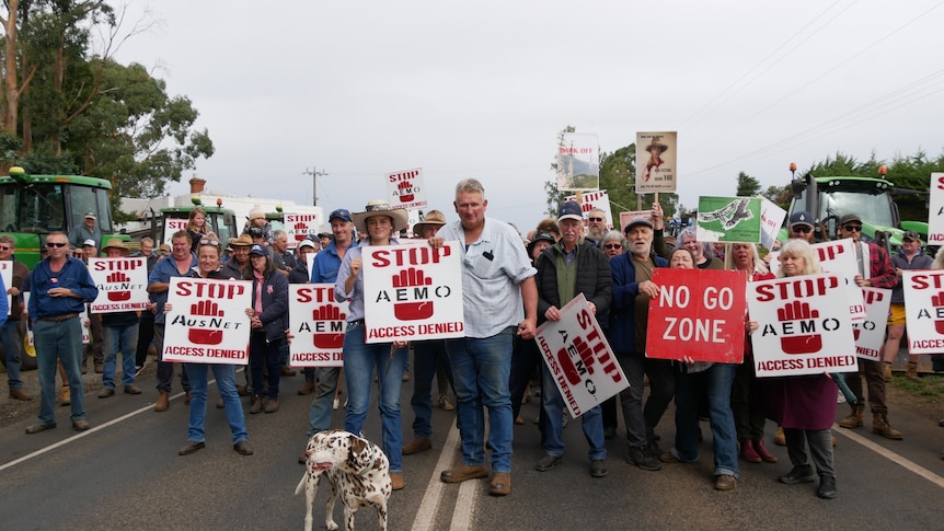 Nearly 100 farmers met in Dean, north of Ballarat, on Tuesday to rally against the proposed Western Renewables Link.
