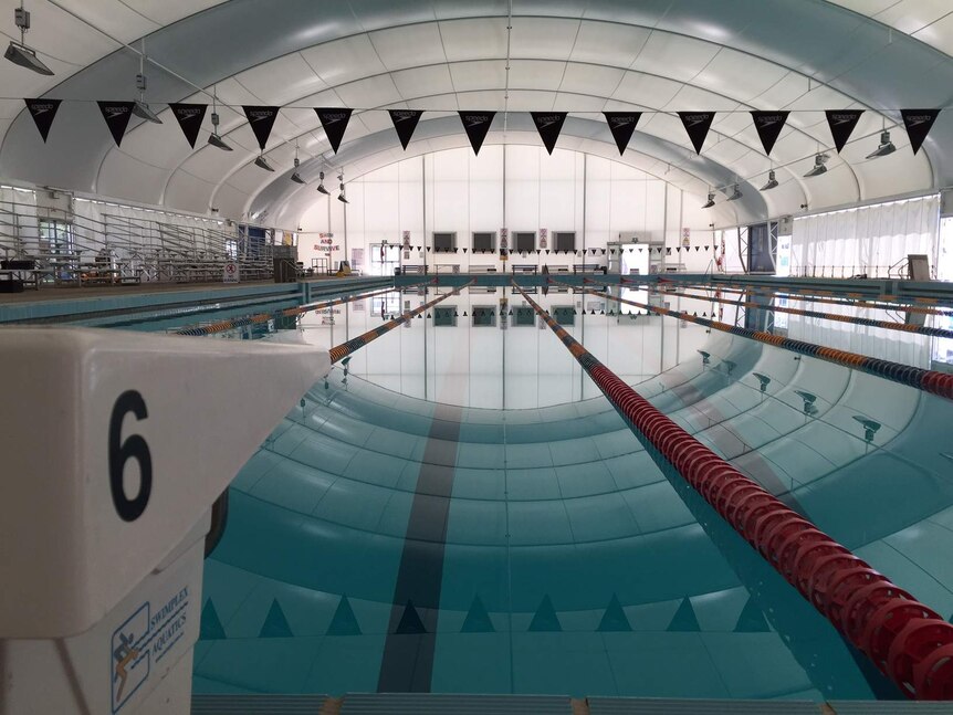 Canberra's Olympic Pool in Civic has been closed while the source of a leak is investigated.