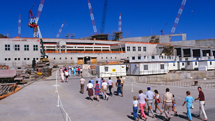 Construction of the new Parliament House in Canberra