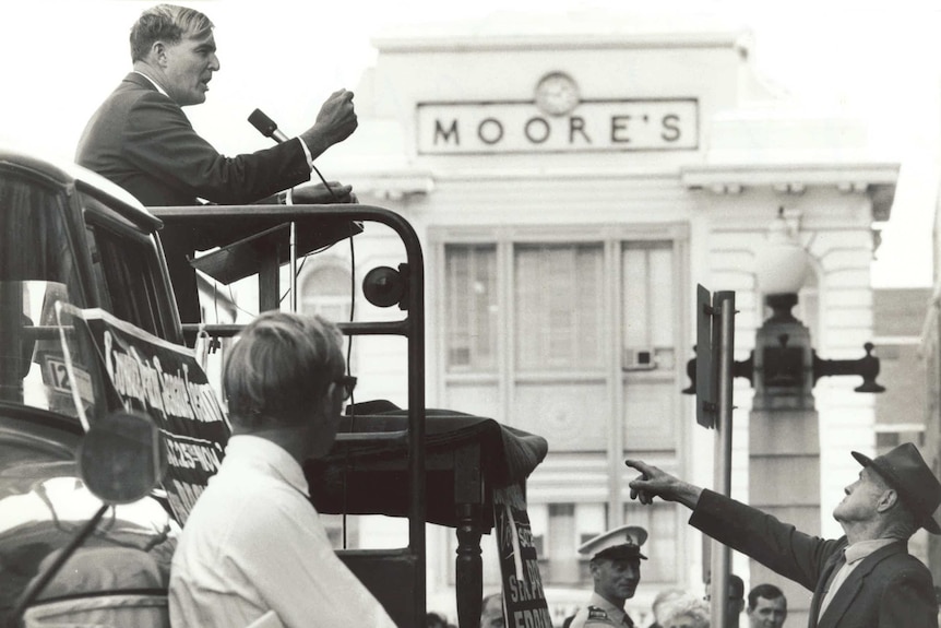 Doug Anthony speaks to crowd in 1967.