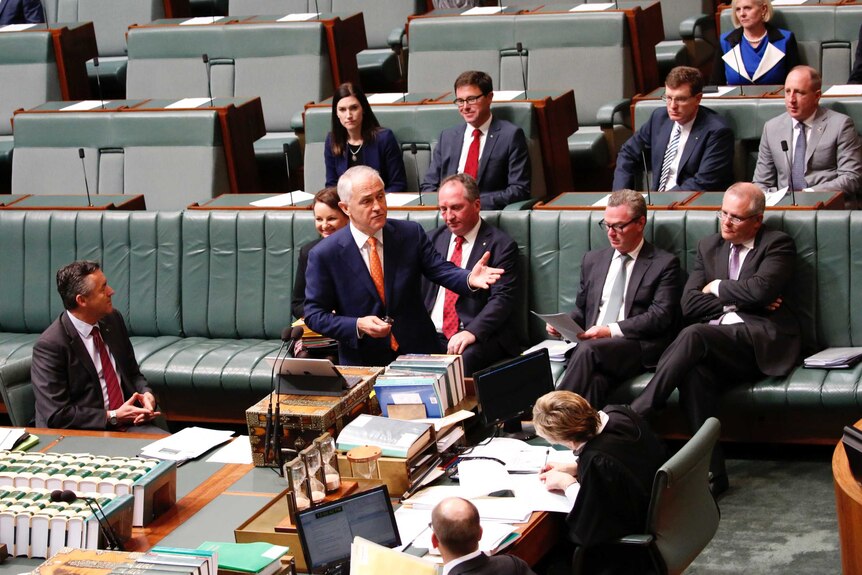 Prime Minister Malcolm Turnbull introduces plebiscite legislation to a half empty chamber.