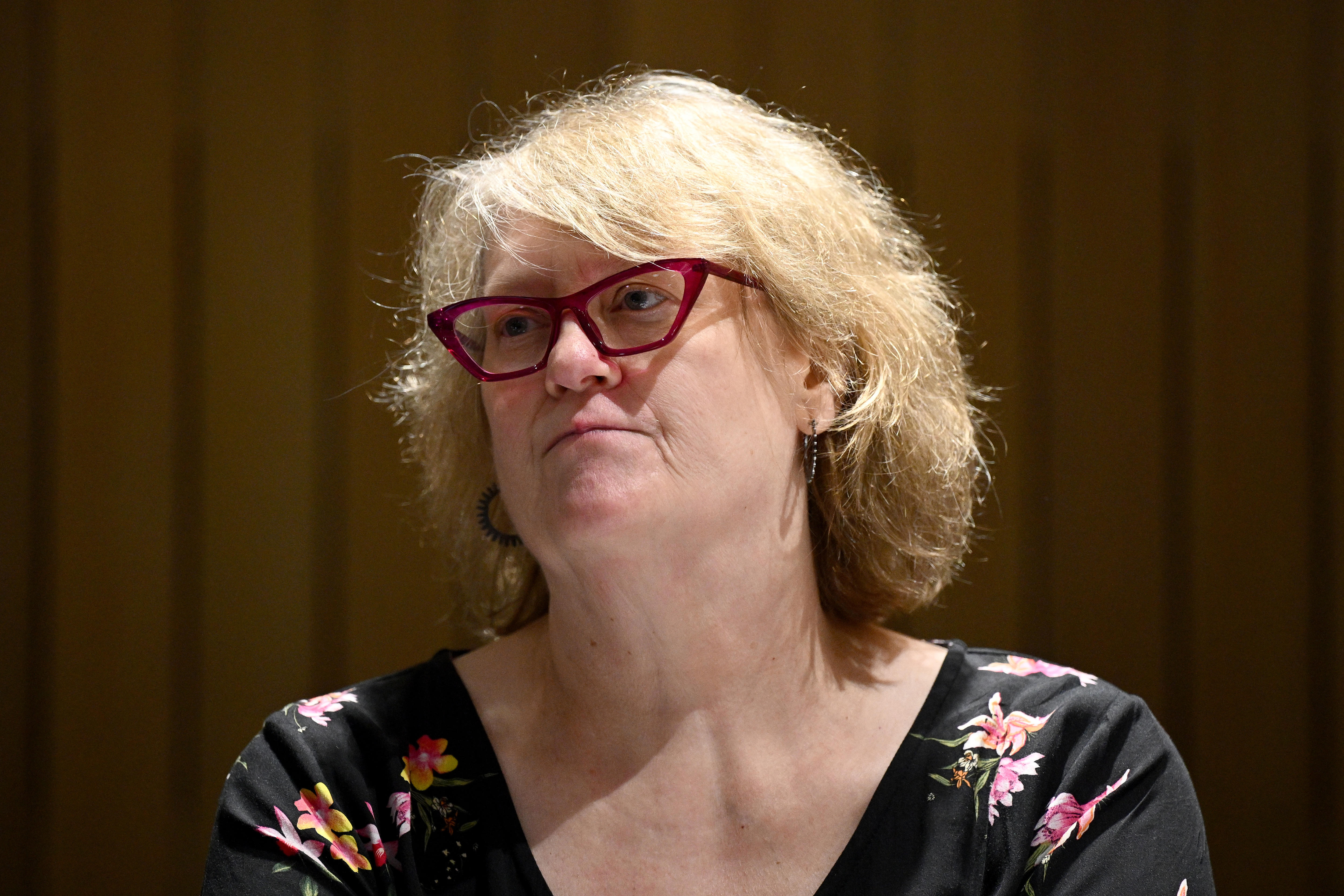 Victorian Labor senator Linda White dies after taking leave over health