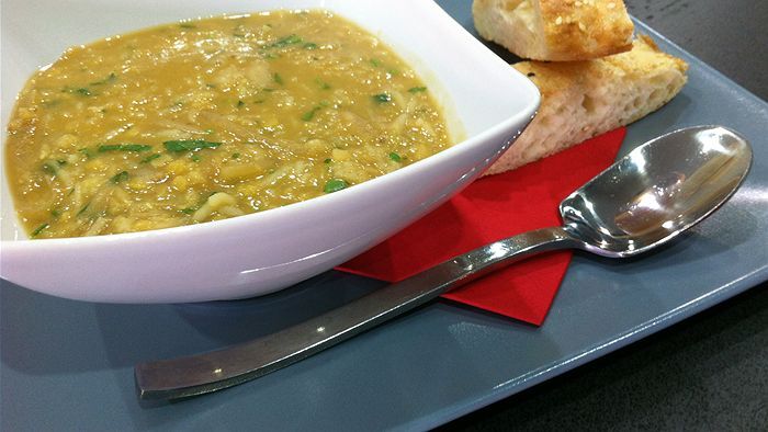 Caramalized onion and lentil soup - ABC Everyday