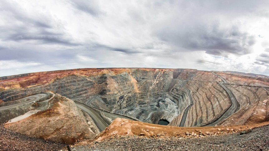 Open pit gold mine named Super Pit