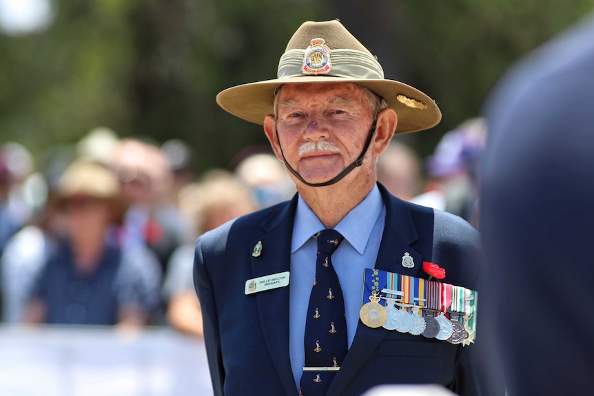Army veteran at Perth Armistice Day service