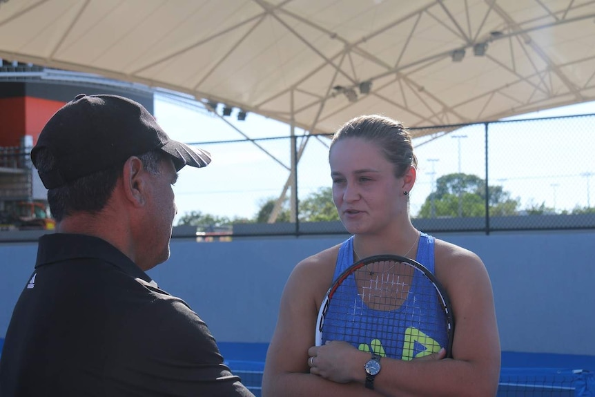 Ashleigh Barty talks to a coach in Darwin.