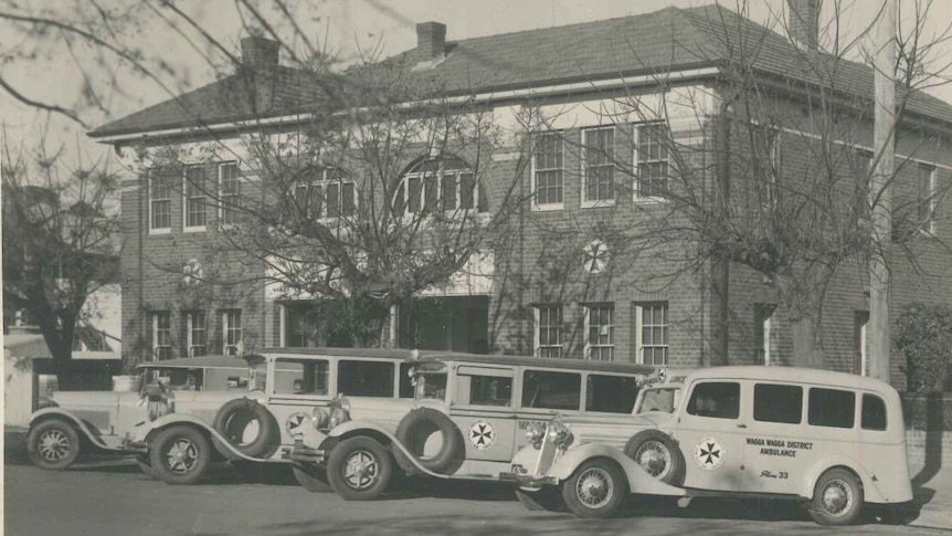 A black and white photo of Wagga Wagga's ambulance station taken in 1937 
