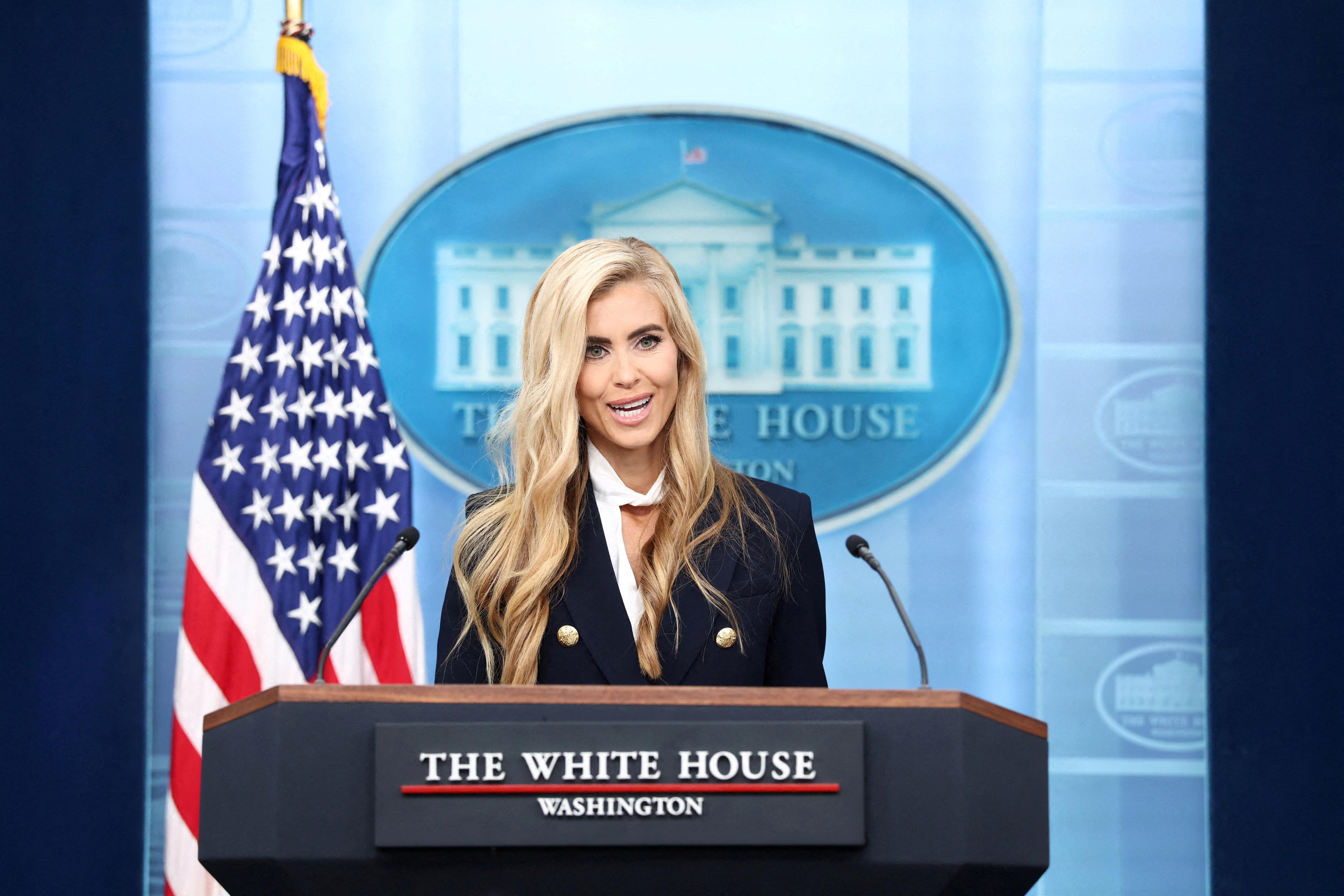 Trump's new press secretary faces questions about her legal credentials