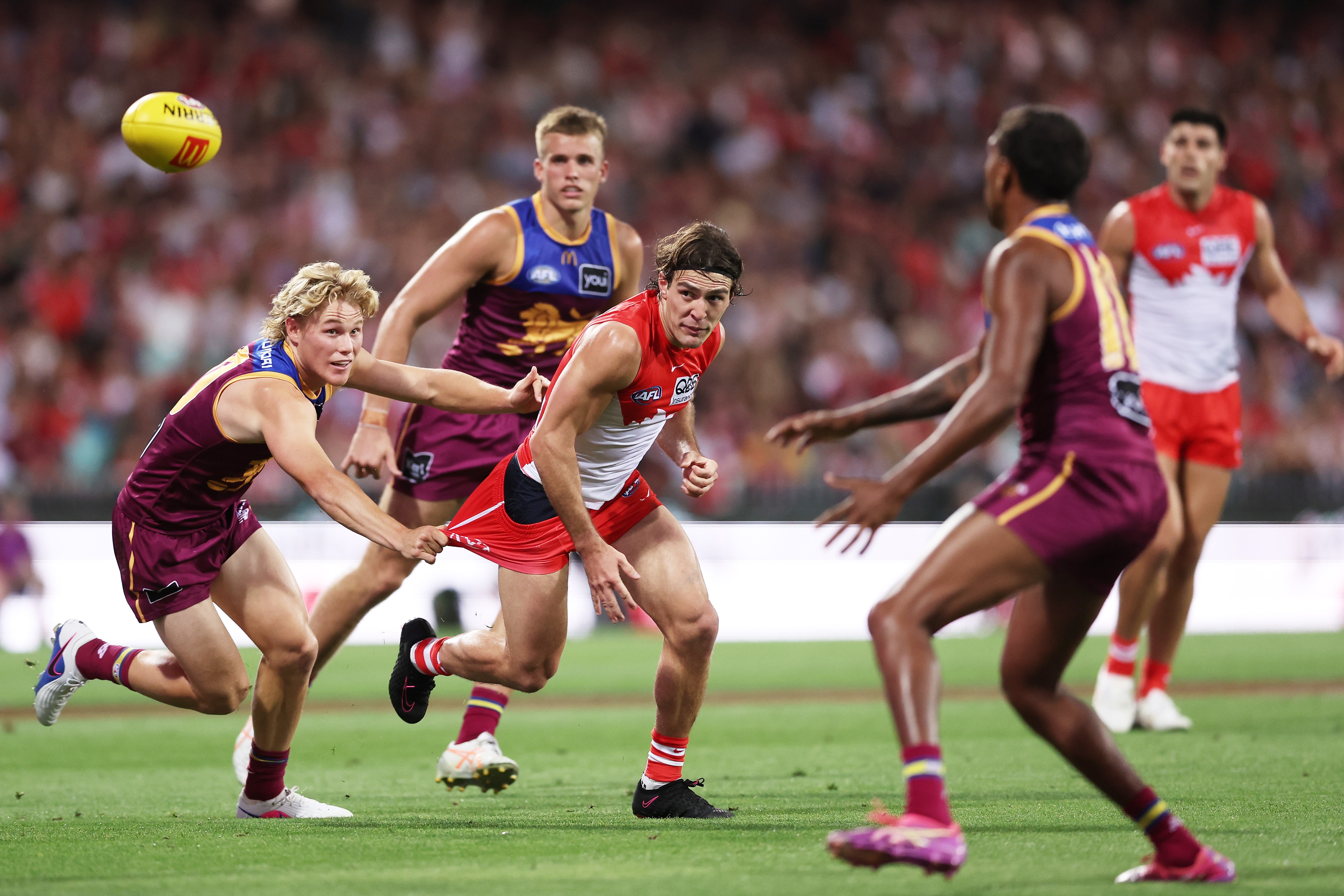 Live: Lions, Swans start round 16 with a bang at the Gabba