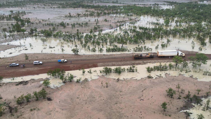 People stranded by floodwaters as road remains cut to Burketown in Queensland's Gulf Country